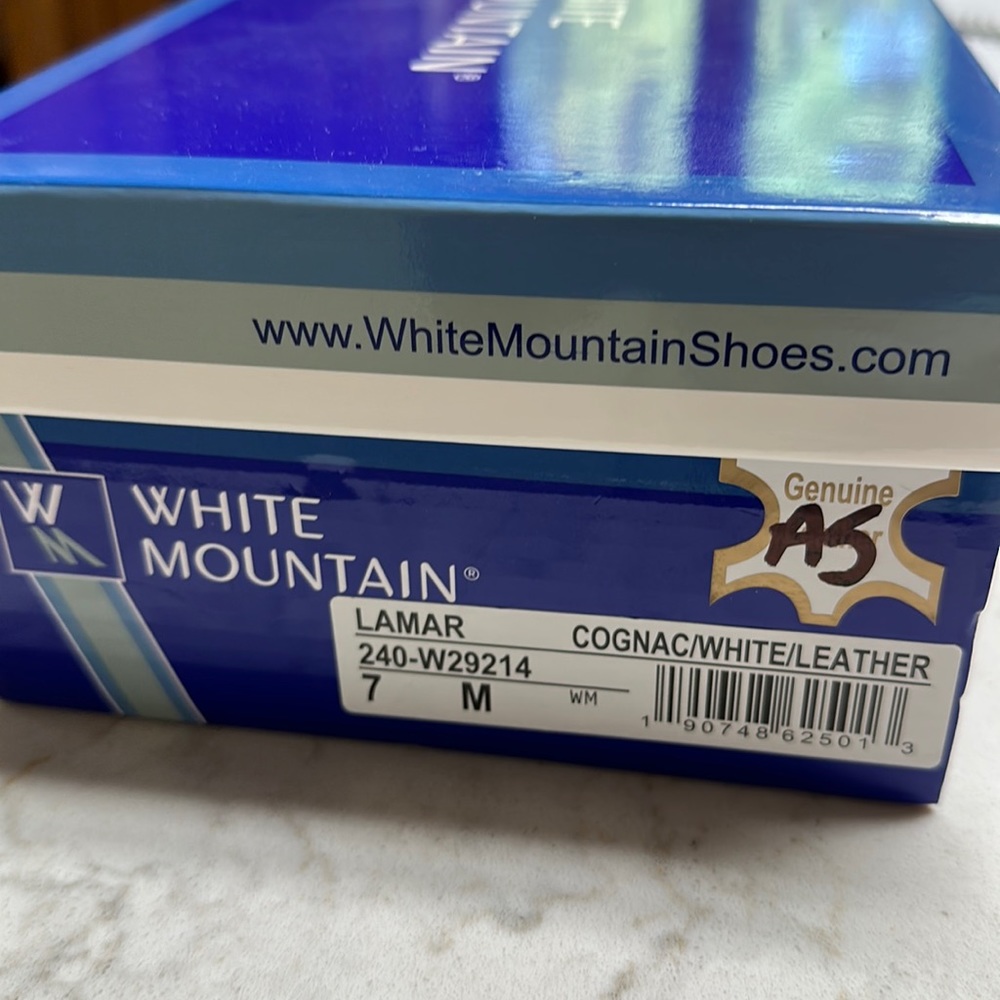 White Mountain heeled sandals. Worn once. Size 7.